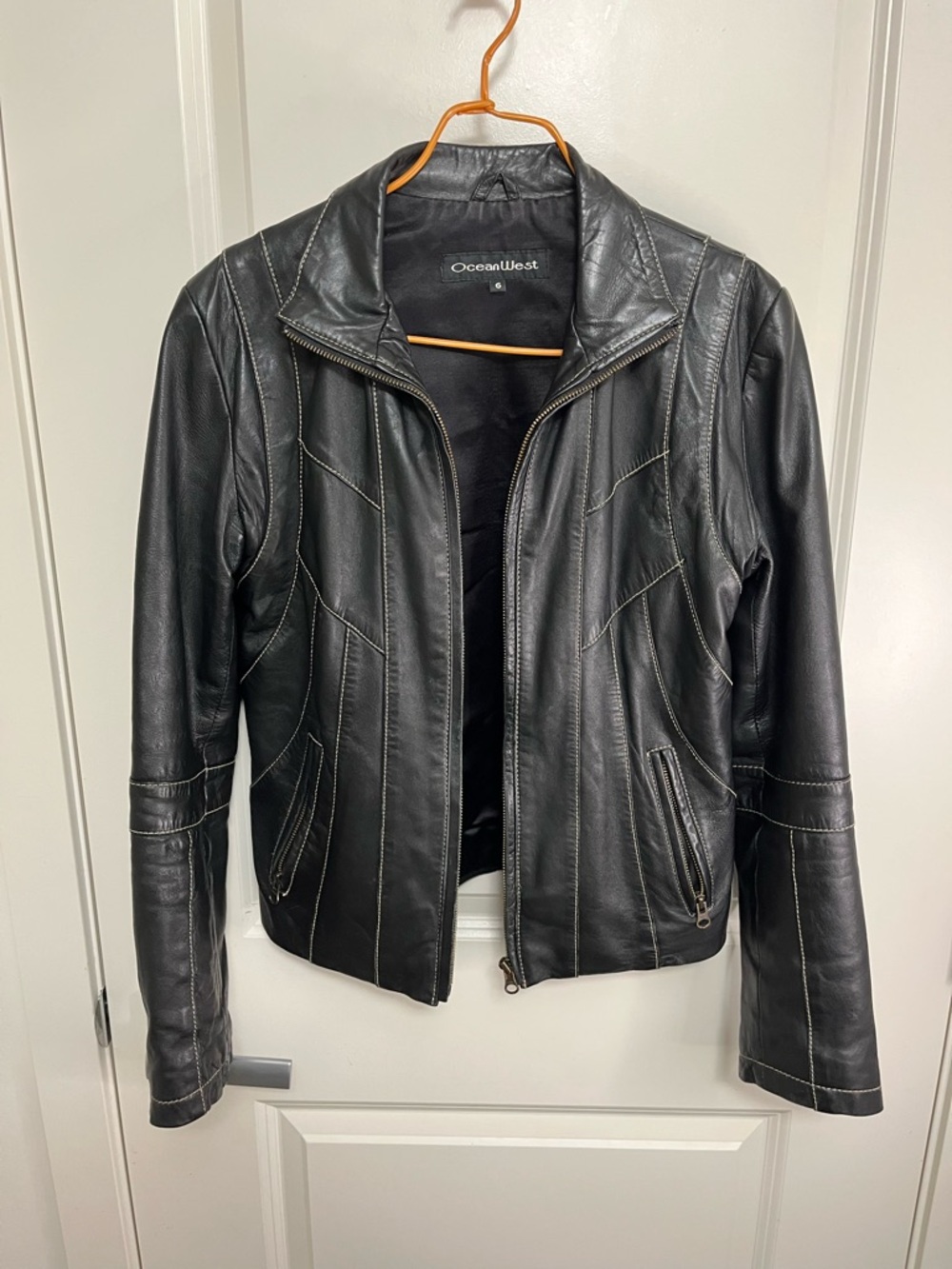 Ocean West Women's Black 100% Lambskin/Leather Zip-Front Jacket in size 6